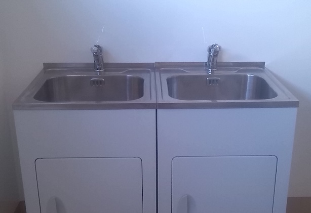 Image of a double tub unit installed in a commercial premises